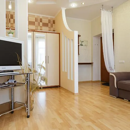 Goodrest On Troitskaya Apartment
