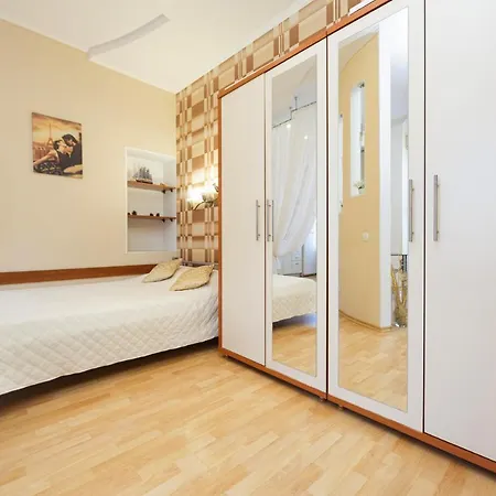 Goodrest On Troitskaya Odesa