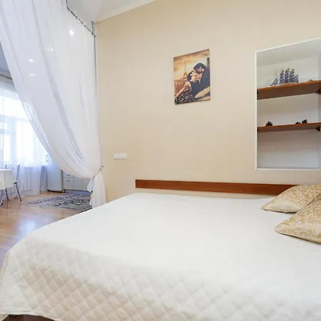 Goodrest On Troitskaya Apartment